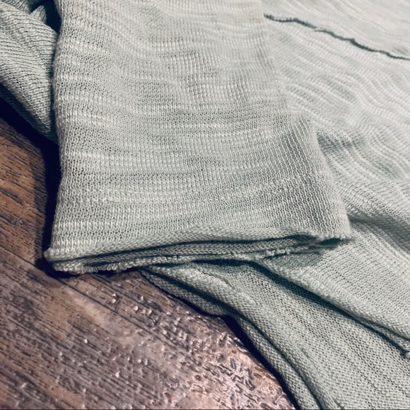 WE THE FREE size large - Picture 3 of 8